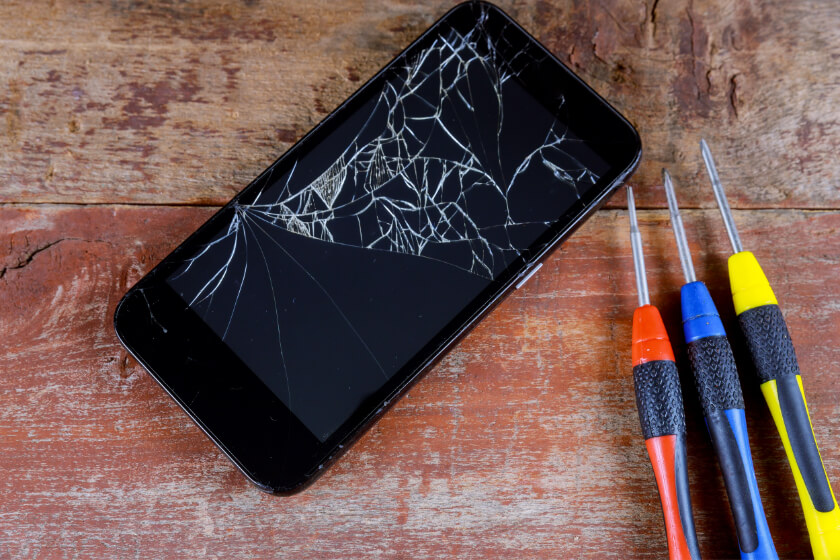 cracked phone screen repair near me